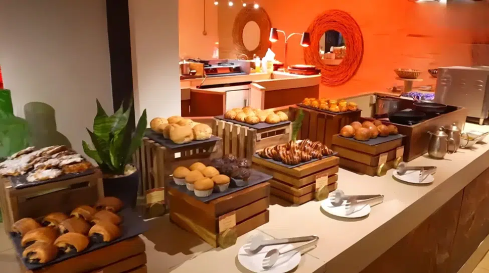 Dining in Tanzania safari